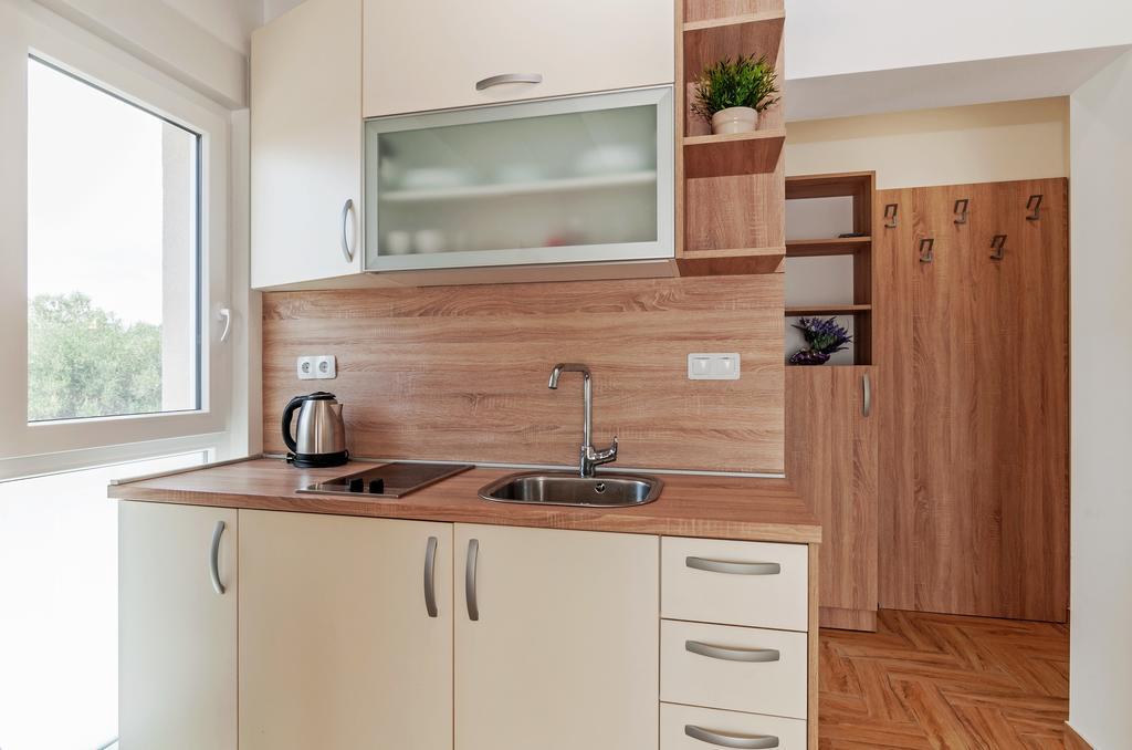Apartments Lapidem Sukošan Екстериор снимка
